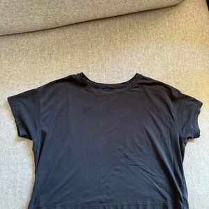 Lululemon Cropped Tee